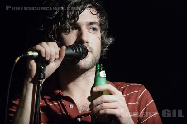 WE ARE SCIENTISTS - 2006-11-16 - PARIS - La Maroquinerie - 